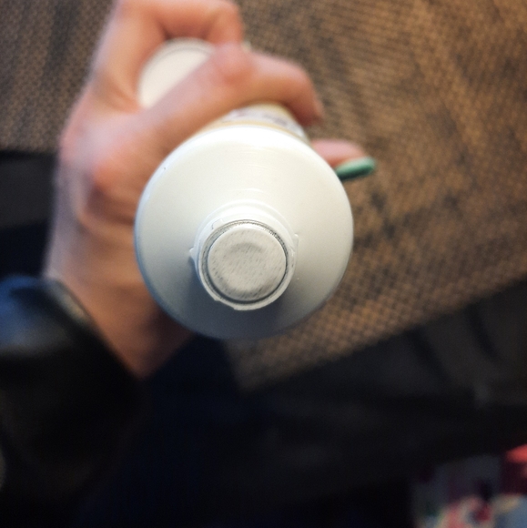 Burt's Bee's foot cream - Picture 2 of 3